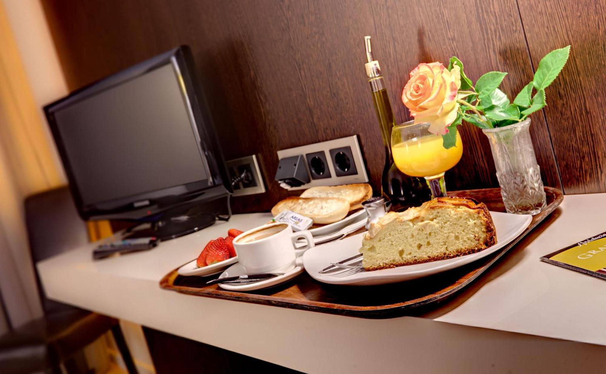 Hotel Las Terrazas Алболоте Екстериор снимка